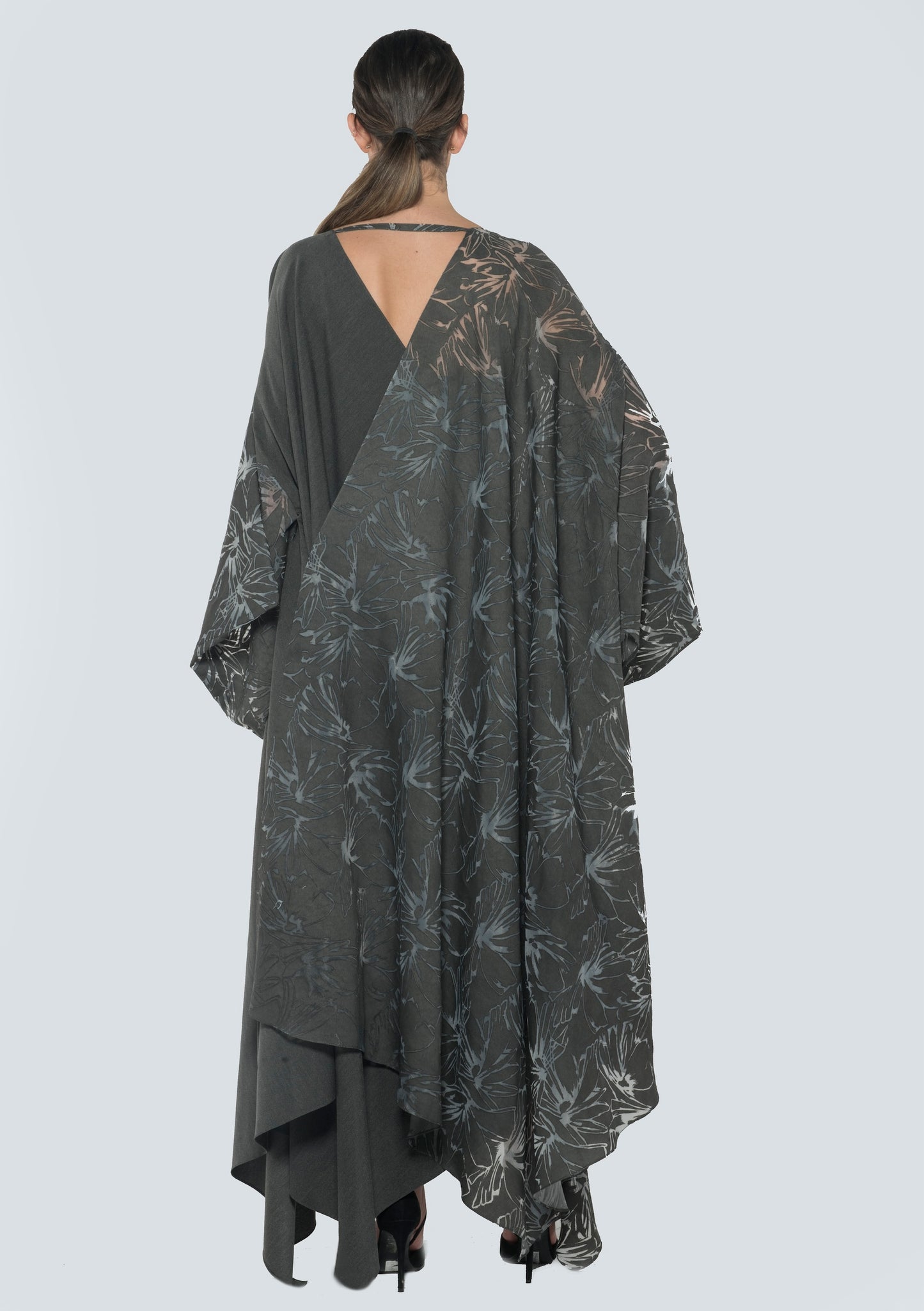 Overlap A Symmetry Hem Abaya